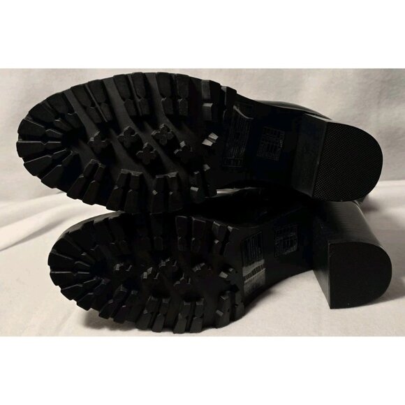 Forever 21 Boots Womens 7.5 Chunky Platform Lug Bootie Black Patent High Heel - Picture 10 of 10